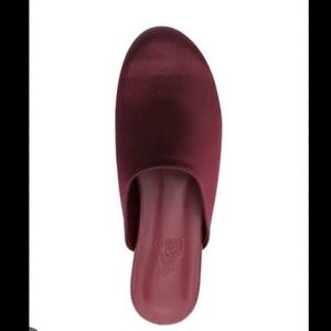 Ancient Greek The Slipper